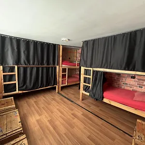  Hostel Lola Backpacker's